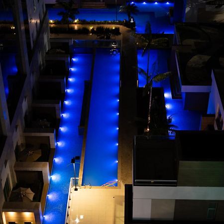 Jade Hotel Brasilia Candangolandia Bagian luar foto The pool at the W Hotel in Miami Beach