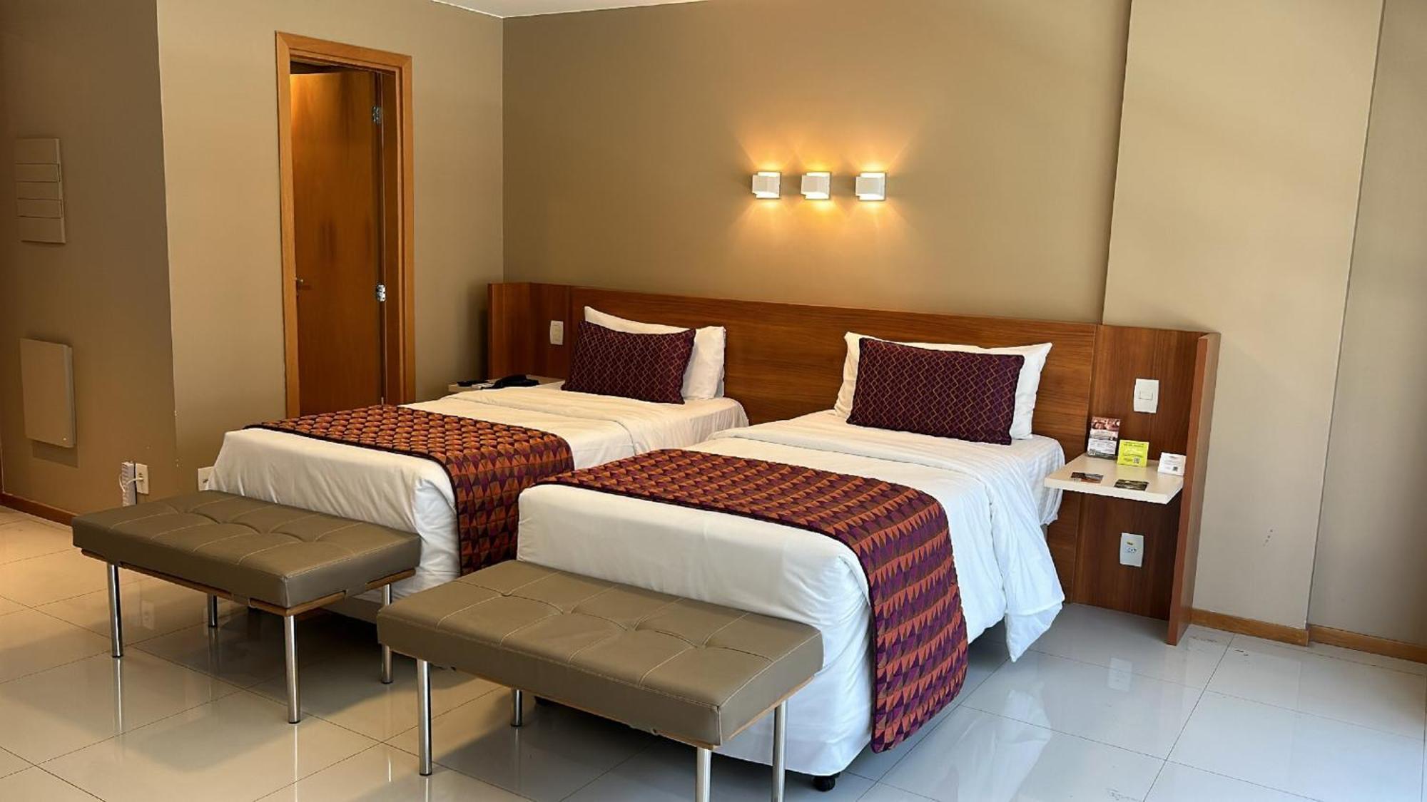 Jade Hotel Brasilia Candangolandia Bagian luar foto A room at the hotel