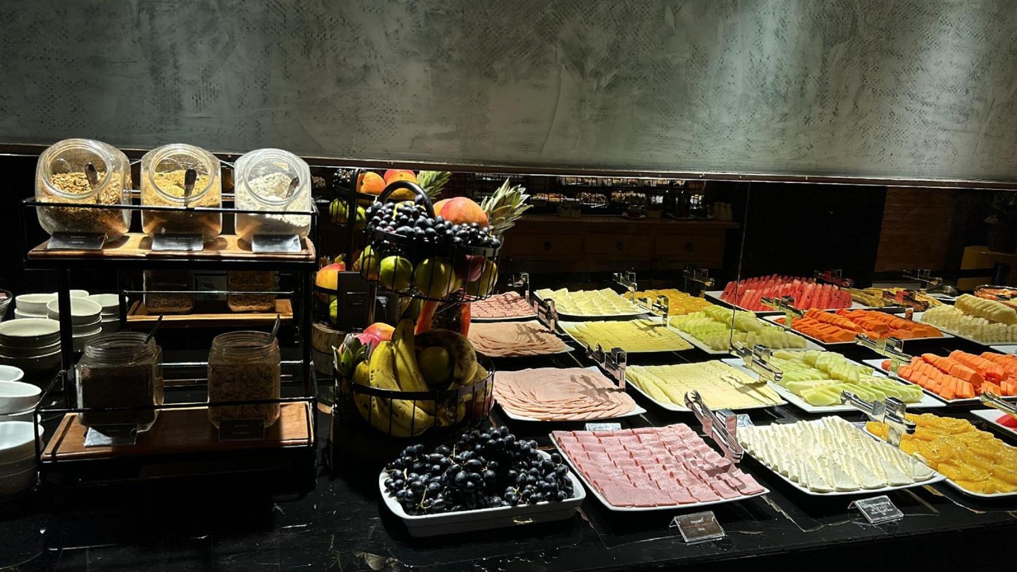Jade Hotel Brasilia Candangolandia Bagian luar foto A buffet at a hotel
