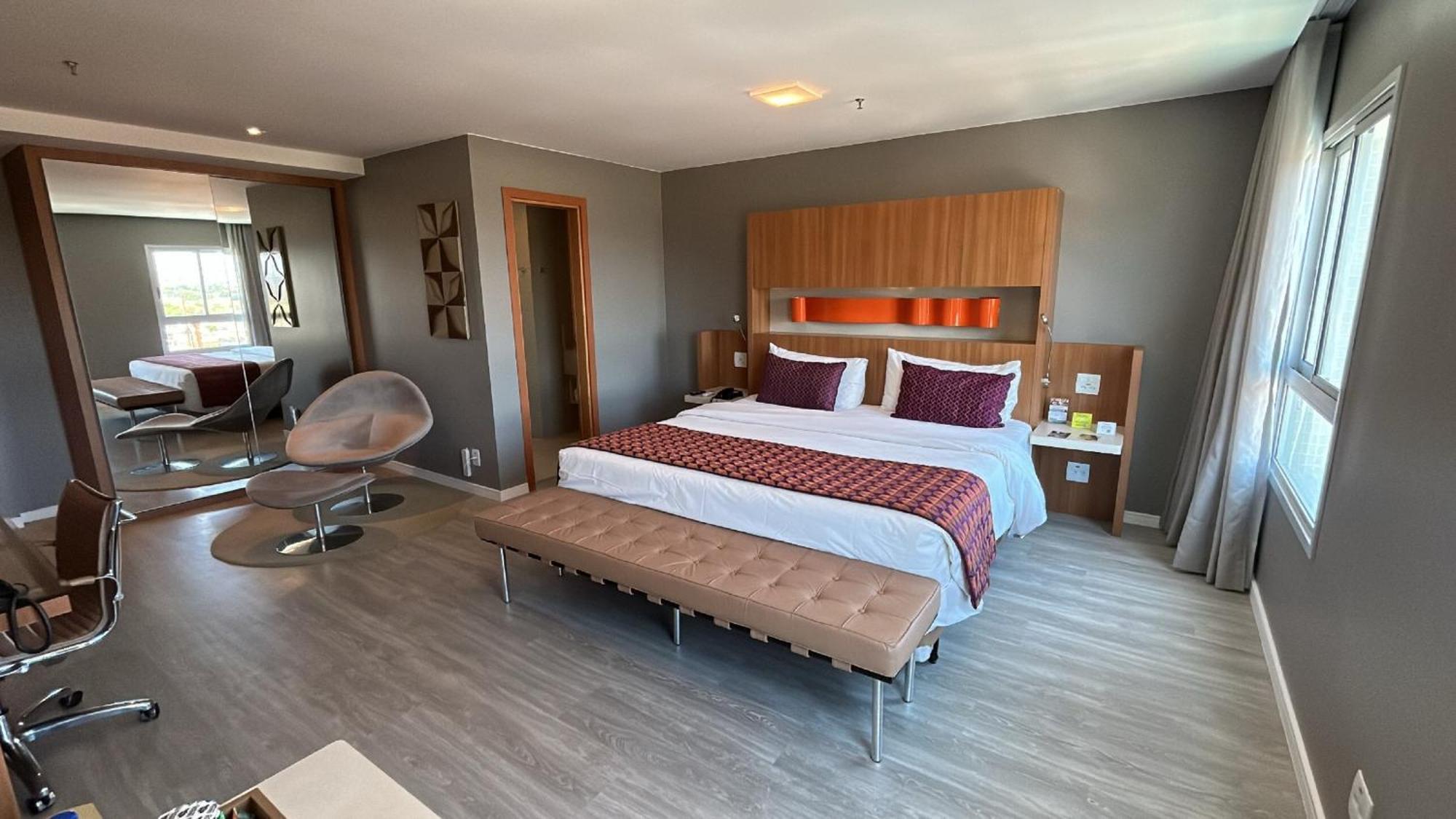 Jade Hotel Brasilia Candangolandia Bagian luar foto A room at the hotel