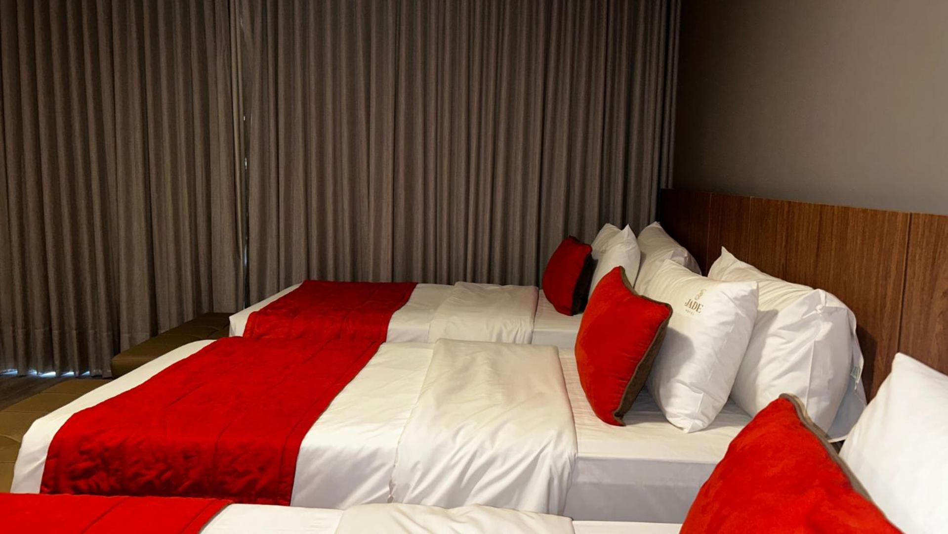 Jade Hotel Brasilia Candangolandia Bagian luar foto A room at the hotel